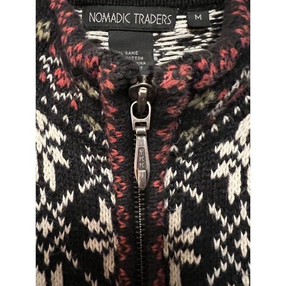 Nomadic Traders Fair Isle Snowflake Berry Holiday Zip Cardigan Black White Red M - Picture 10 of 15